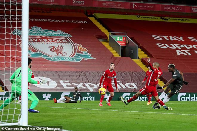 Cực nóng BXH Ngoại hạng Anh: MU cầm chân Liverpool, Man City lăm le cướp ngôi số 1 - 1