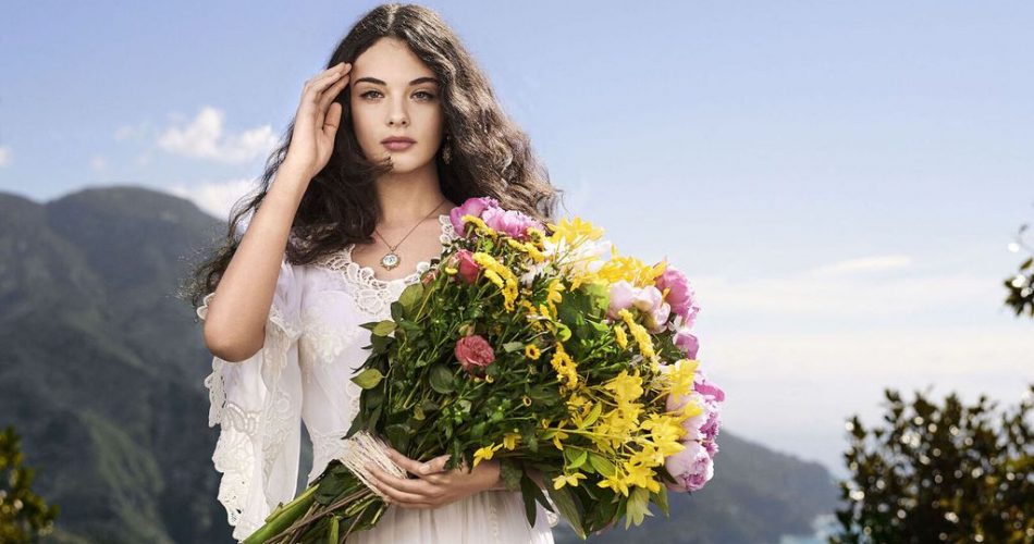 Con của người đàn bà đẹp nhất nước Ý làm loạn ngàn nhịp tim vì dung mạo nữ thần địa đàng - 2