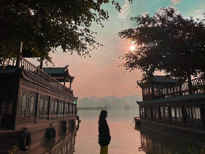 Du Xuân đầu năm tại ngôi chùa lớn nhất Việt Nam, phong cảnh yên bình và đẹp như một thước phim điện ảnh - 4