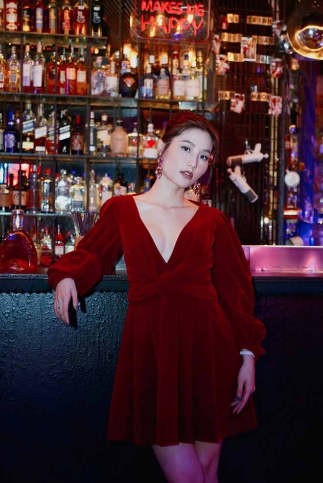 Tạo hình sang chảnh của 3 ngọc nữ hot nhất điện ảnh Việt: Nhã Phương, Lan Ngọc, Diễm My 9X trong phim mới - 9