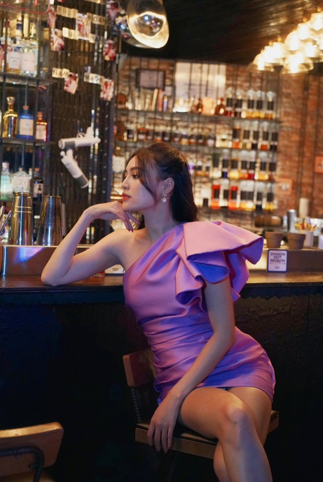 Tạo hình sang chảnh của 3 ngọc nữ hot nhất điện ảnh Việt: Nhã Phương, Lan Ngọc, Diễm My 9X trong phim mới - 10