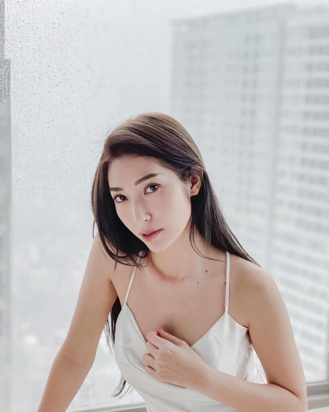 Nhờ đâu Khổng Tú Quỳnh sang "tuổi băm" càng nóng bỏng khiến ai nhìn cũng rung động - 3