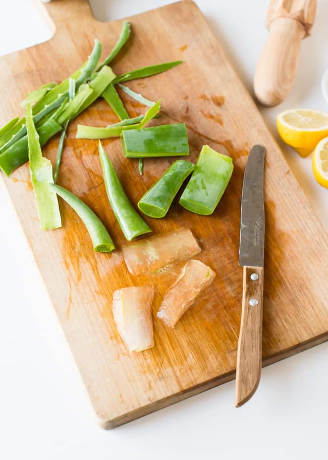 Cách làm trắng da đón Tết bằng mặt nạ chanh và lô hội - 4