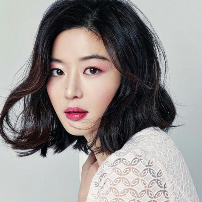 Làm đẹp đón Tết: Tự làm tóc xoăn sóng to vào nếp ngay tại nhà đẹp như ở ngoài tiệm - 3