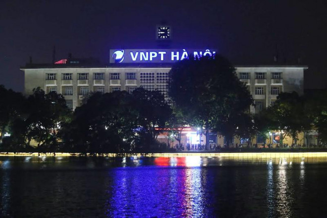 Hồ Gươm lung linh với dàn đèn LED mới - 4