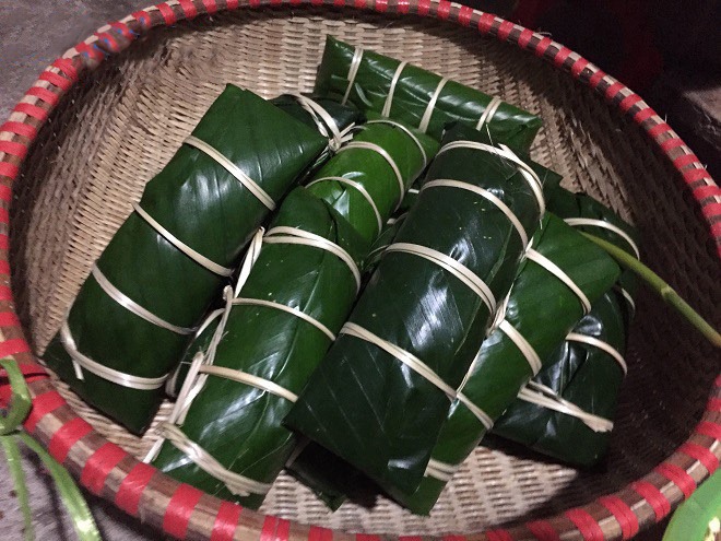 Điều đặc biệt về phong tục gói bánh chưng đen dịp Tết của người Thu Lao - 3