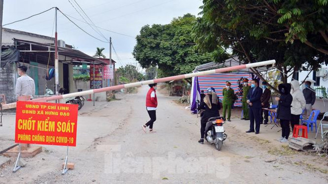 Cận cảnh 13 chốt kiểm soát khu dân cư ở Hải Dương vì ca mắc COVID-19 - 2