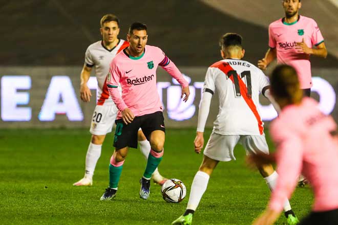 Messi giúp giải cứu Barca khỏi bi kịch, nội bộ vẫn rối vì sếp lớn đấu đá - 1