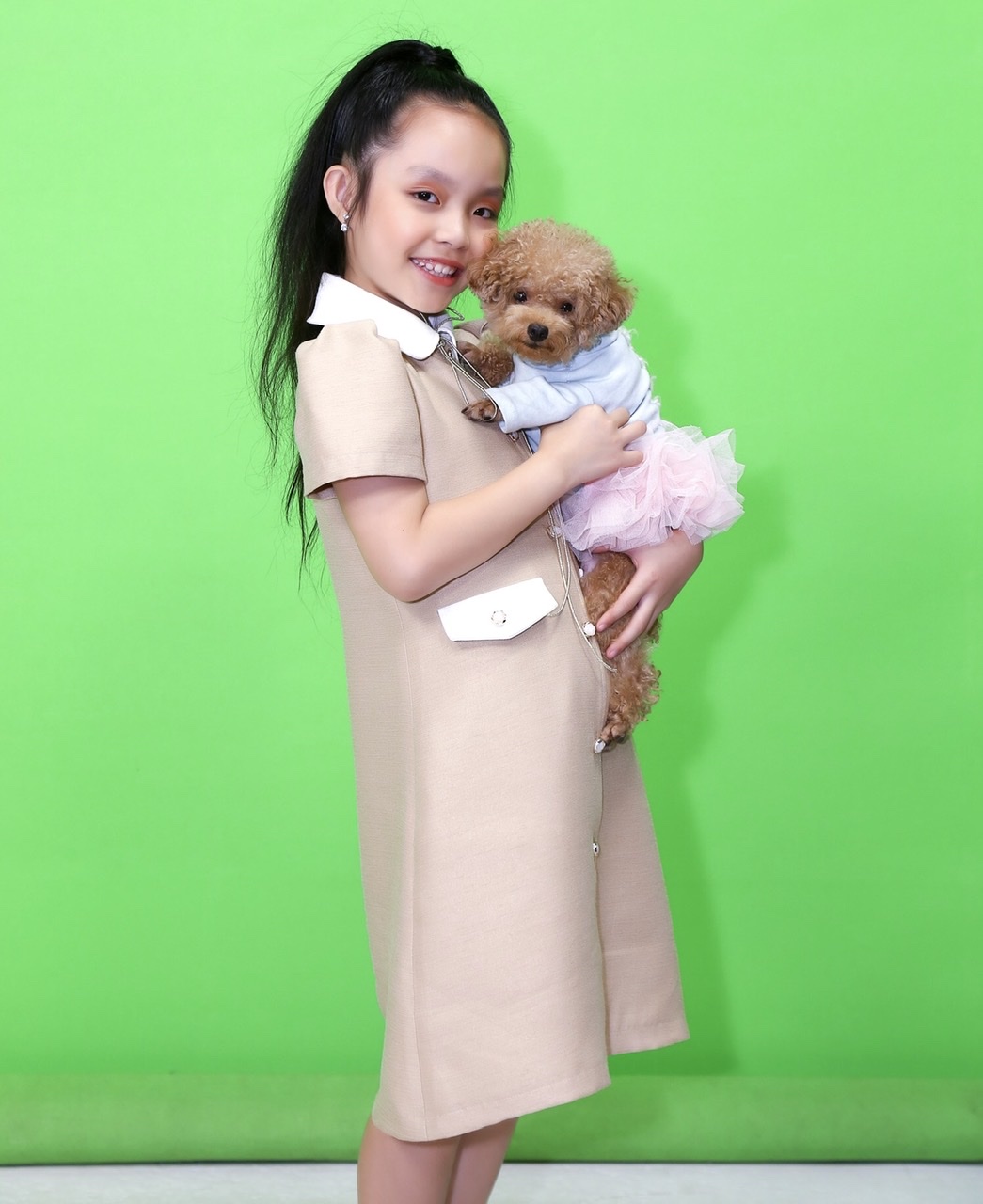 Ốc Thanh Vân thương cảm cô bé 7 tuổi xem thú cưng là em gái vì ba mẹ không muốn sinh thêm con - 1