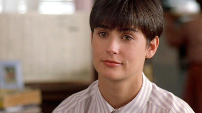 Minh tinh Demi Moore gây sốc với gương mặt khác lạ - 7