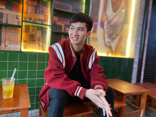 Con đam mê tập bẻ xương khớp, xoay vai 360 độ, bố "dị nhân không xương" nói gì? - 2