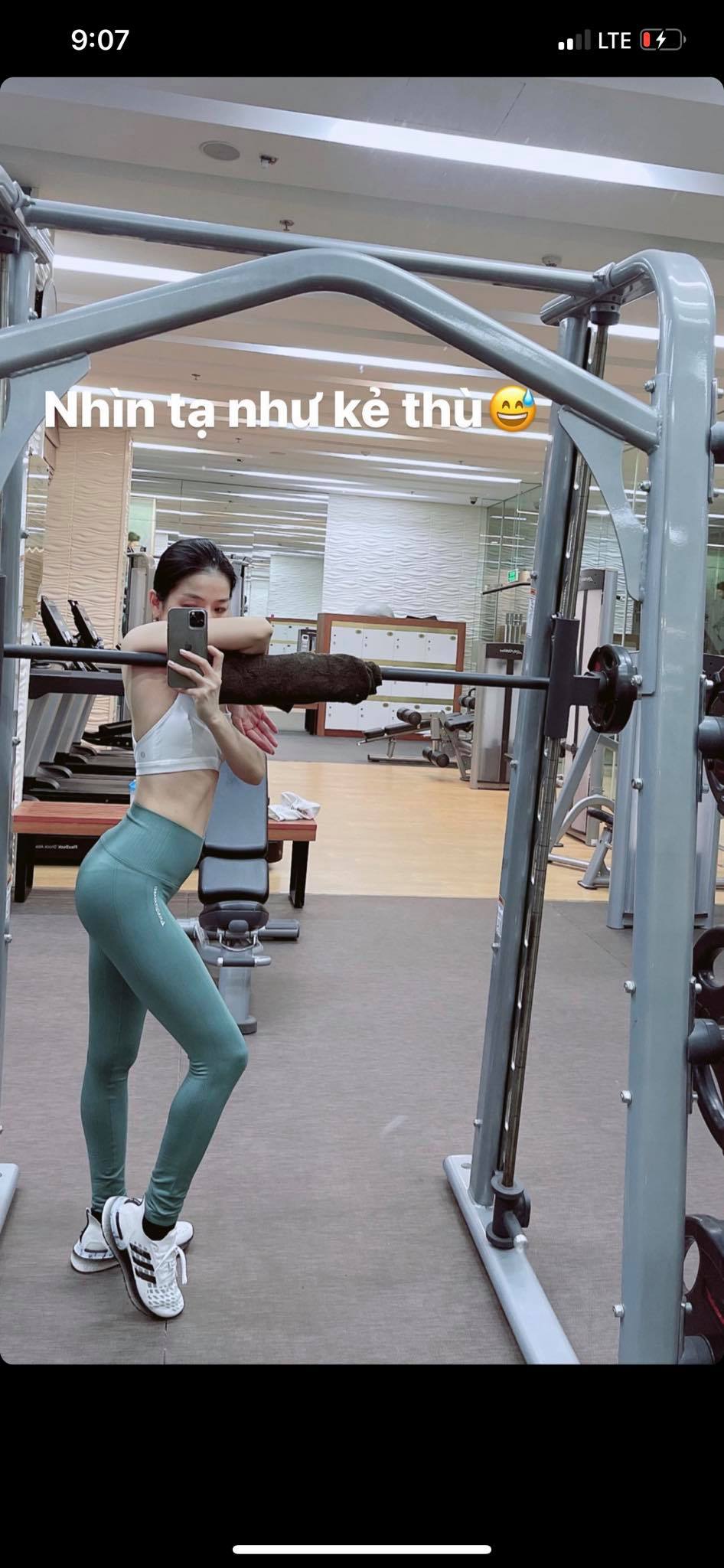 Lệ Quyên khoe 3 vòng uốn lượn gập ghềnh như thác nước khiến ai cũng trầm trồ - 1