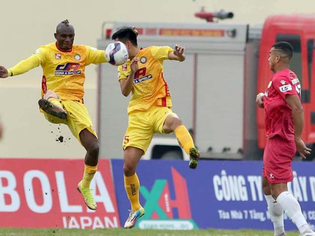Tạm dừng V-League 2021 vì dịch COVID - 1