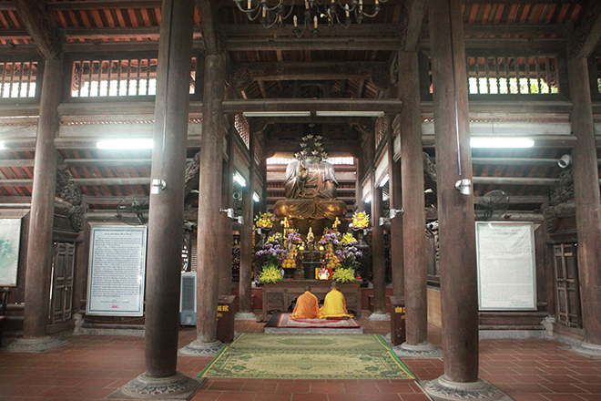 Chánh điện làm từ 600m3 gỗ lim ở Hà Nội - 7