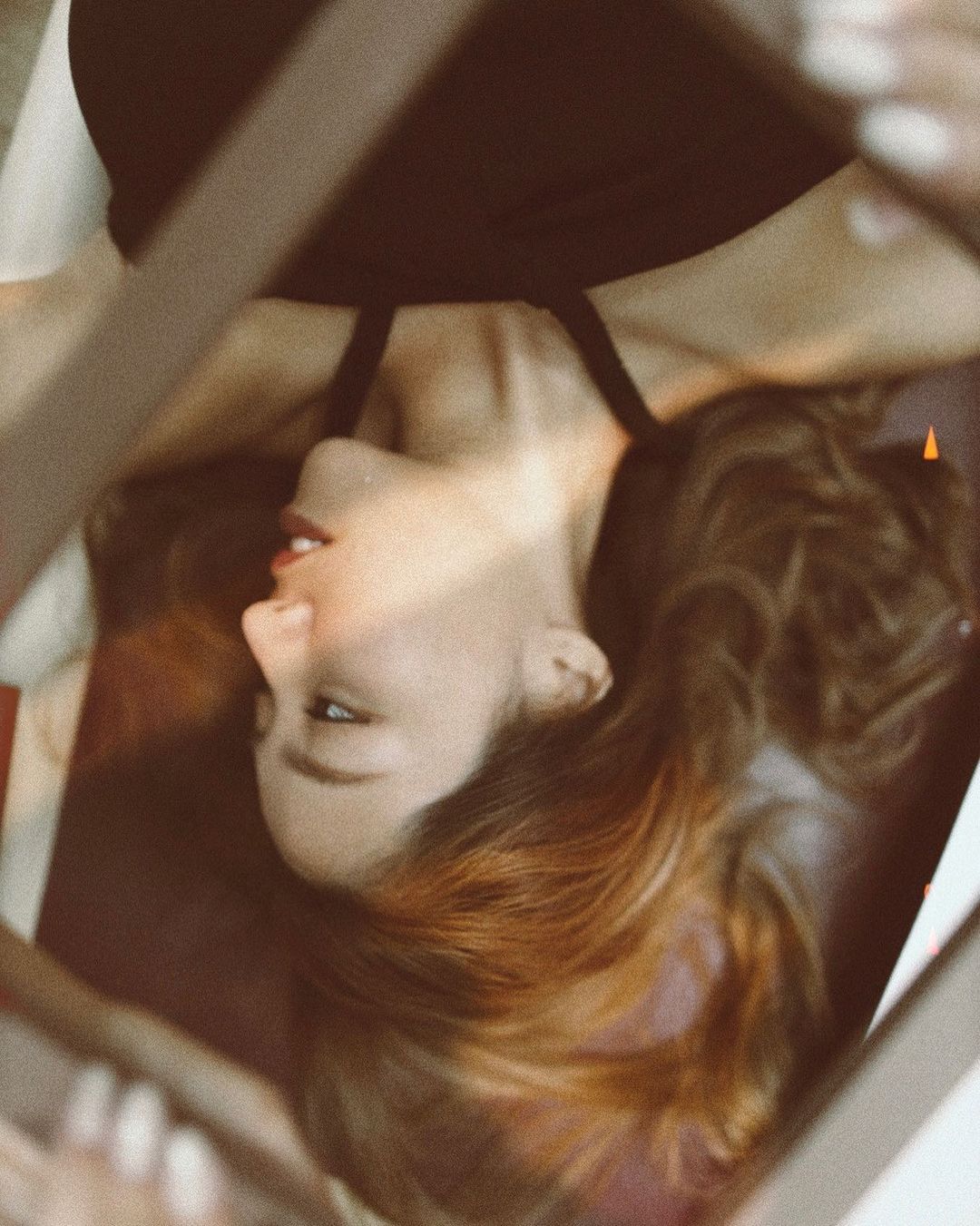 Tiếp viên hàng không Hong Kong chẳng những mặt xinh mà còn có vòng 1 "trời ban" - 4