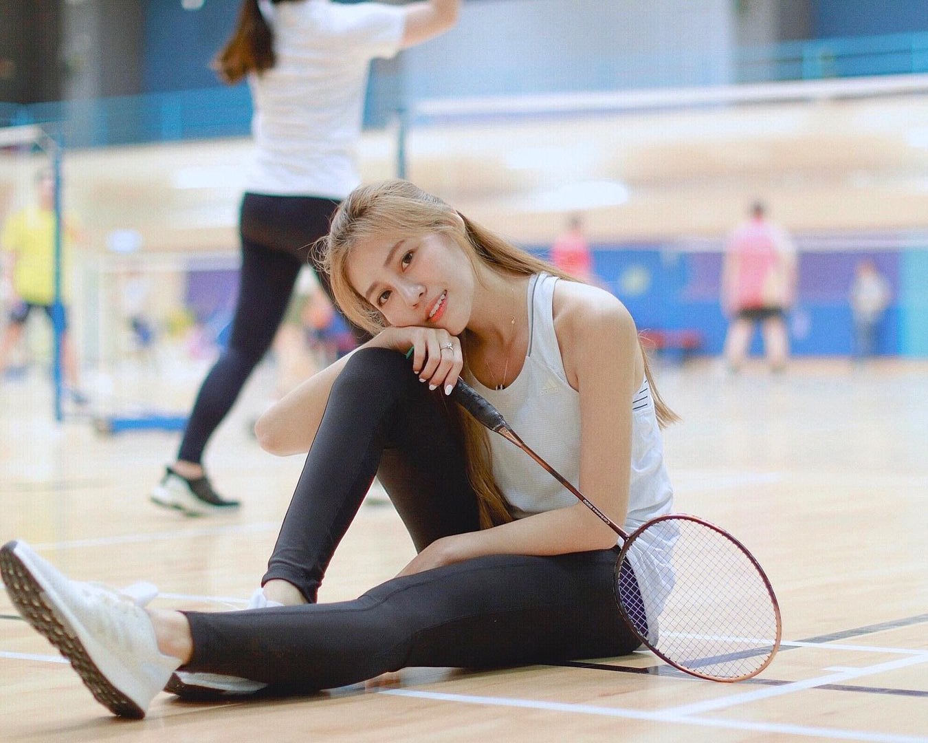 Tiếp viên hàng không Hong Kong chẳng những mặt xinh mà còn có vòng 1 "trời ban" - 6