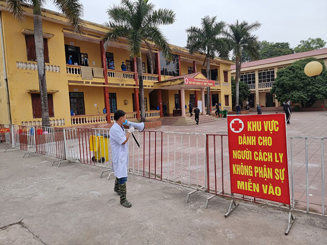 Trốn cách ly y tế tại nhà để đi bán rau, một người bị phạt 7,5 triệu đồng - 1