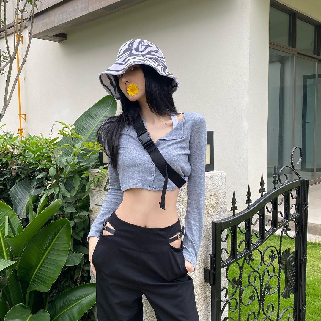 Danh tính người đẹp có vòng 2 xứng tầm định nghĩa "eo con kiến" khiến dân mạng si mê - 7