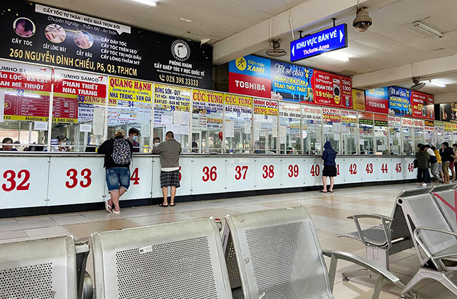 Hình ảnh khiến nhiều người bất ngờ ở bến xe Miền Đông trong ngày 24 tháng Chạp - 4