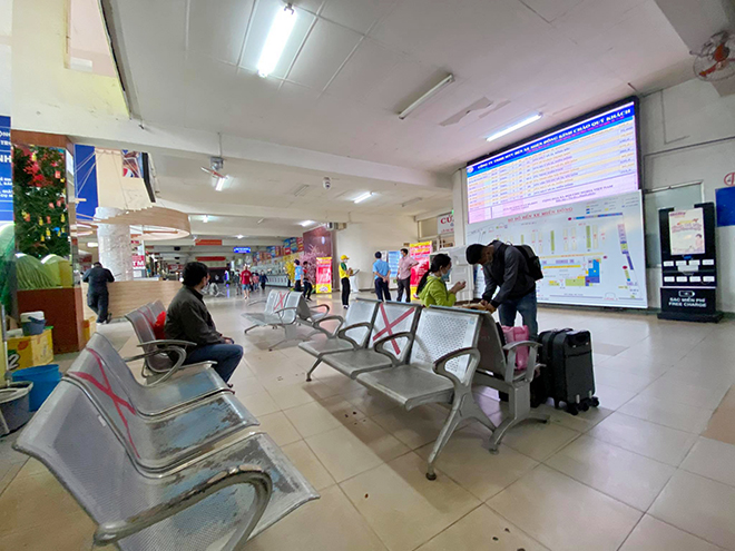 Hình ảnh khiến nhiều người bất ngờ ở bến xe Miền Đông trong ngày 24 tháng Chạp - 5
