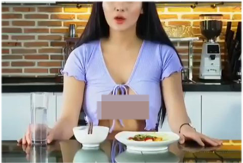 Cô gái Sài thành mặc kém duyên dạy nấu ăn - 1