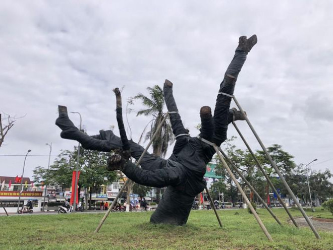 Cụ xà cừ cổ thụ chết hụt trong bão ở Huế bỗng ‘cải tử hoàn sinh’ kỳ diệu - 8