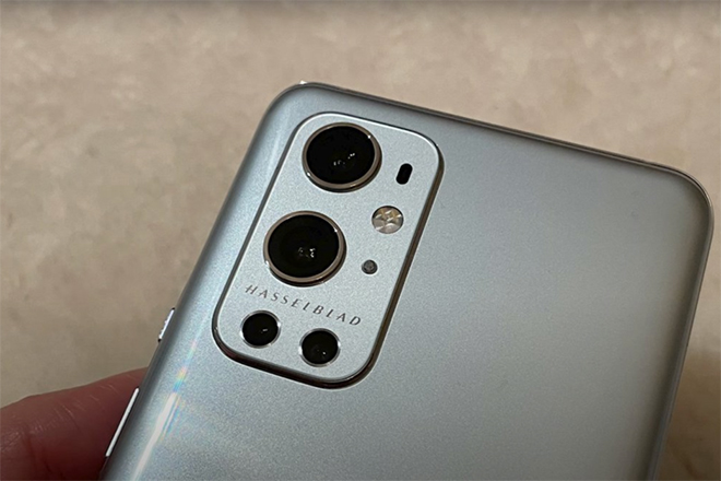 Lộ ảnh trên tay của “kẻ hủy diệt” mới - OnePlus 9 Pro 5G - 1