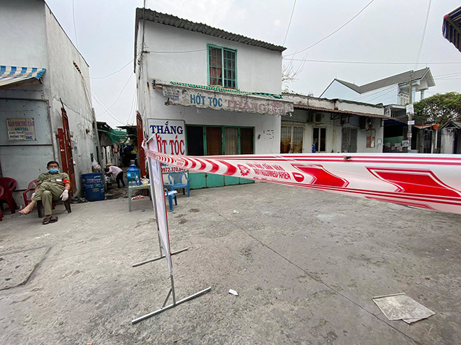 TP.HCM phong tỏa nhiều nơi liên quan đến 4 ca nhiễm COVID-19 là nhân viên sân bay Tân Sơn Nhất - 6
