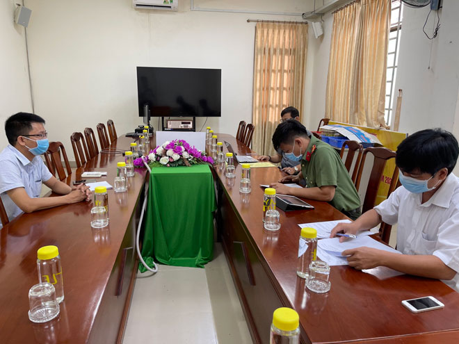 Xử phạt một giám đốc công ty bất động sản đưa tin sai sự thật về dịch bệnh COVID-19 - 1