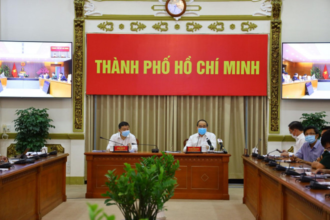 Phó Thủ tướng Vũ Đức Đam: Trường hợp F1 âm tính nhưng F2 dương tính rất đáng lo ngại - 2
