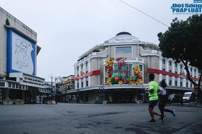 Có một Hà Nội trầm lặng, an yên khác lạ trong buổi sớm mùng 1 Tết - 3