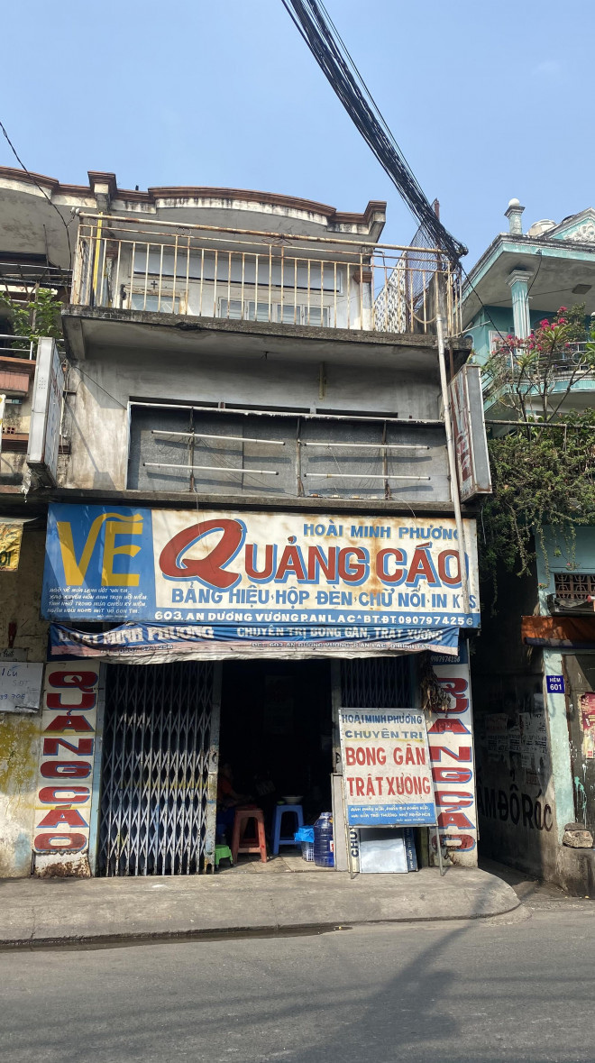 Người vẽ bảng hiệu bằng tay cuối cùng ở TP HCM - 6