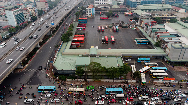 Ngỡ ngàng giao thông Hà Nội sau kỳ nghỉ Tết Nguyên đán - 1