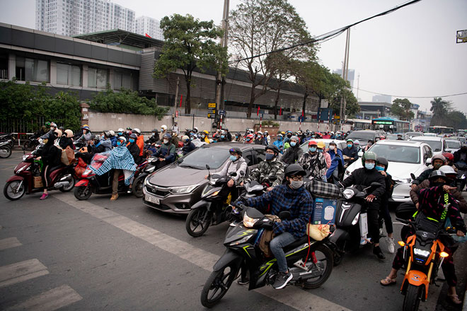 Ngỡ ngàng giao thông Hà Nội sau kỳ nghỉ Tết Nguyên đán - 14