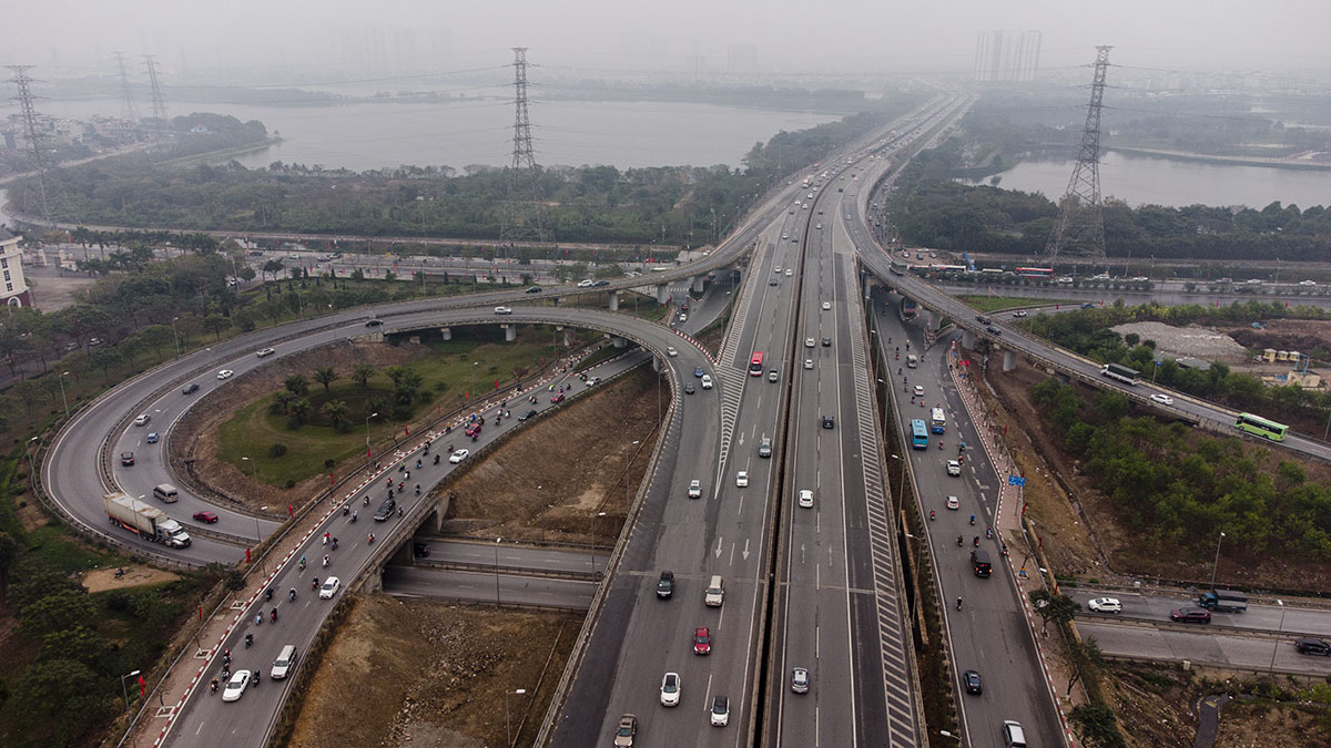 Ngỡ ngàng giao thông Hà Nội sau kỳ nghỉ Tết Nguyên đán - 3