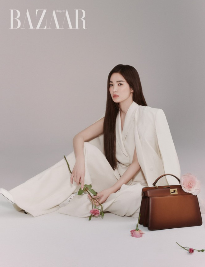 Song Hye Kyo chính thức trở thành đại sứ thương hiệu của FENDI, khoe bộ ảnh đẹp như “thiếu nữ mùa Xuân” - 6