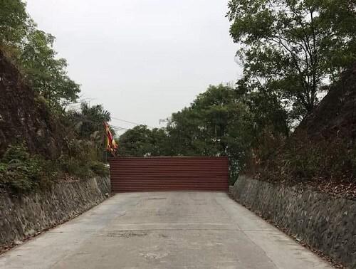 Muôn kiểu rào đường, chặn ngõ thực hiện cách ly xã hội ở Hải Dương - 2