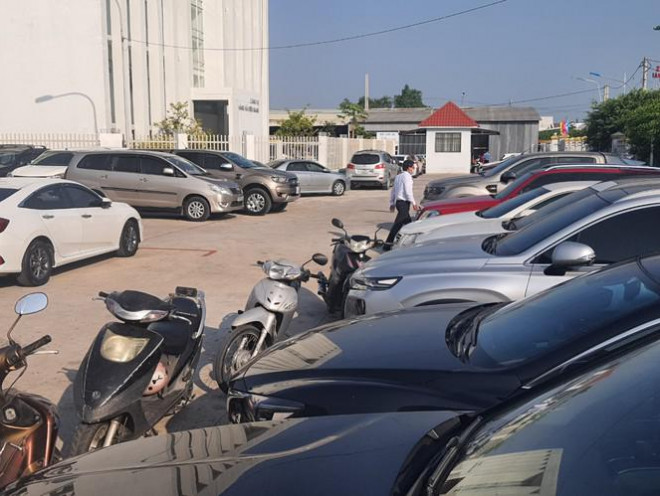 Dòng người chen chân ra đảo Phú Quốc, cảng Rạch Giá quá tải - 9