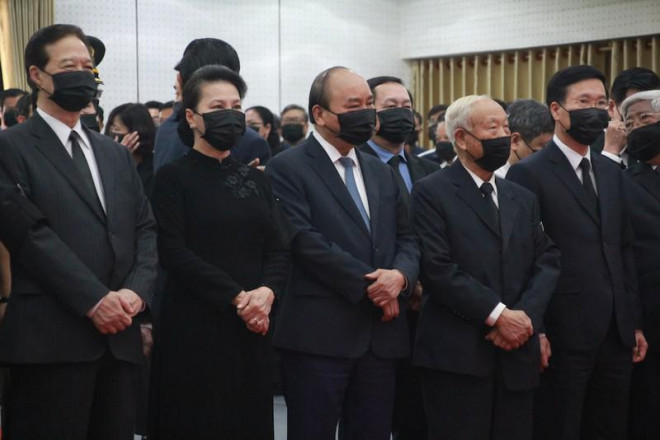 Lãnh đạo Đảng, Nhà nước đến viếng ông Trương Vĩnh Trọng - 2