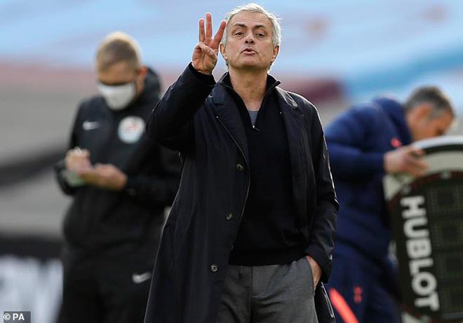 Mourinho bất ngờ ẵm giải HLV hay nhất thế kỷ: Hạ đẹp Guardiola và Sir Alex - 4