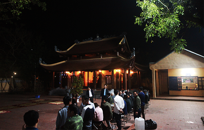 Nửa đêm, nghe tiếng Nõ và Nường “phộc” vào nhau ở miếu Đụ Đị - 2