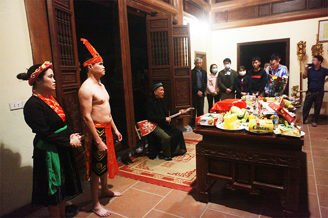 Nửa đêm, nghe tiếng Nõ và Nường “phộc” vào nhau ở miếu Đụ Đị - 6