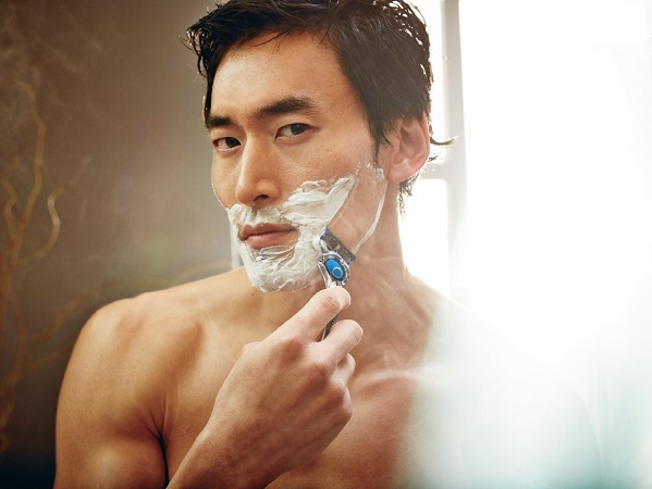 5 cách giúp chàng cạo râu nhẵn nhụi mà không tổn thương da - 3