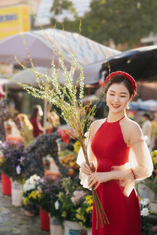Hotgirl Hà Tĩnh từng thi Hoa hậu Việt Nam khoe nhan sắc đẹp tựa sương mai - 14