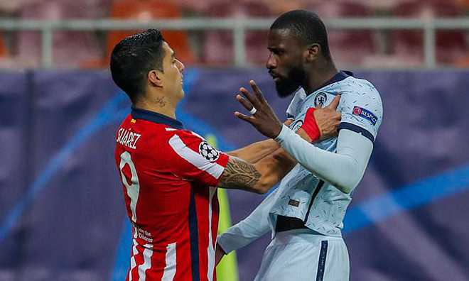 "Dị nhân" Suarez hết cắn người tới cào cấu đối thủ: Bệnh "nan y" khó chữa? - 1