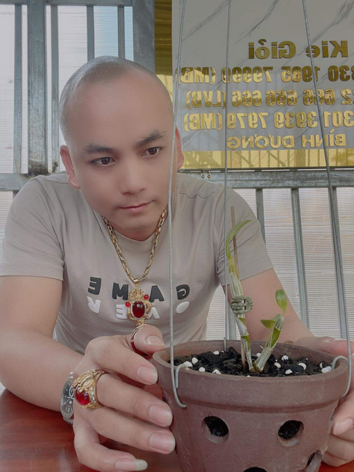 Trương Xuân Tuấn - Phát triển nghề trồng hoa lan từ con số 0 - 1