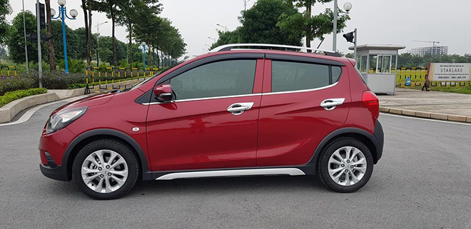 VinFast Fadil chạy gần 10.000km được chủ nhân rao bán giá ngang ngửa xe mới - 1