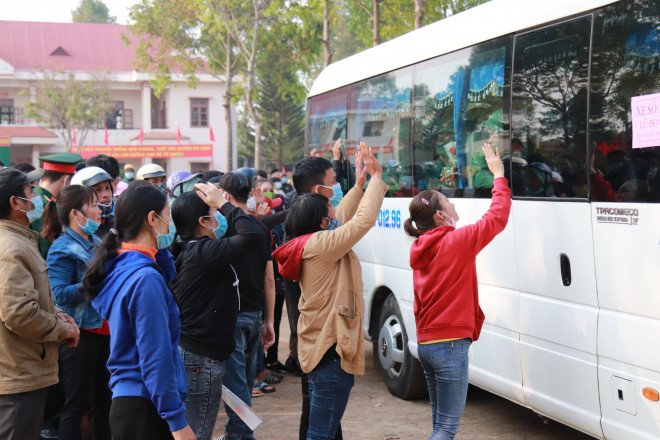 Nữ tân binh: "Nghĩa vụ bảo vệ Tổ quốc không chỉ của riêng nam giới" - 8