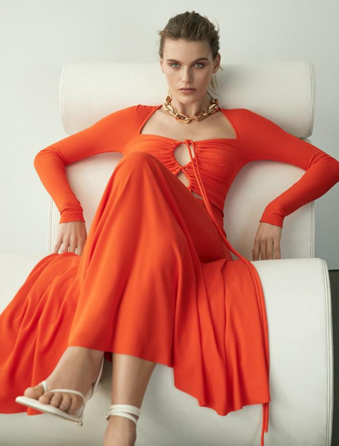 Sắc vóc nóng bỏng của chân dài 9x Madison Headrick - 6