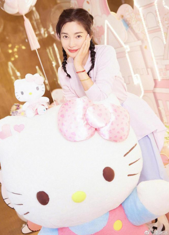 Lý Băng Băng tươi trẻ như thiếu nữ dù đón sinh nhật tuổi 48 - 4